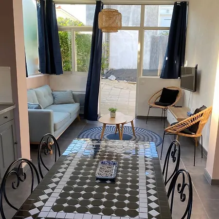 House With Terraceparking 300m From The